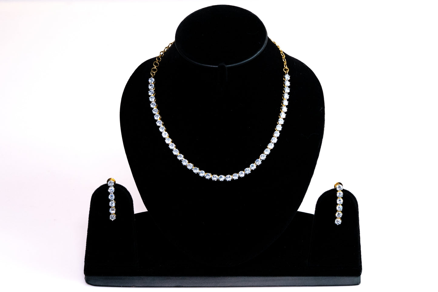 Sparkling Round Silver-Tone Necklace and Earrings Set For Women And Girls - Radiant Royalty Jewelry Set For Any Ocassion Buy Online - The Laxmi Company