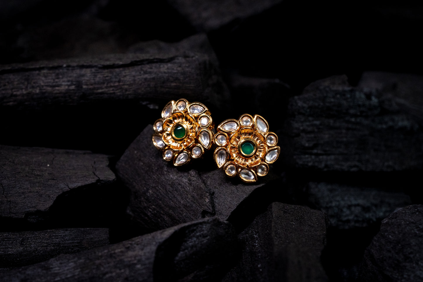 Floral Earrings with Emerald and Crystal