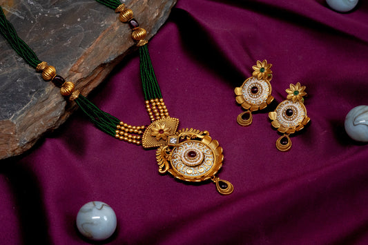 Kundan Necklace Set - The Laxmi Collection