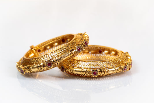 Glamorous Aurelia Antique Gold Plated Bangle set for Women - Luxury Fashion and Artificial Jewellery For Women - Buy Online at The Laxmi Collection